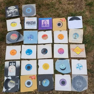 Job Lot Of 27 7inch 45rpm Vynyl Records - Bild 1 von 8