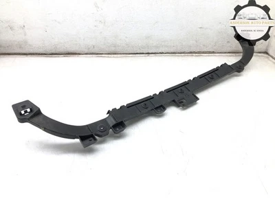 Parachoques trasero Maserati Quattroporte 2014-2020 soporte guía soporte OEM Foto 1 de 4