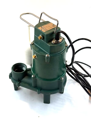 Bomba sumergible de sumidero de aguas residuales de hierro fundido Zoeller 1263 1/2 HP 103 GPM Foto 1 de 4