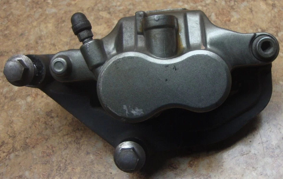 Yamaha Virago XV250 XV 250 1997 pinza de freno de disco delantero llanta 97 izquierda G2 Foto 1 de 1