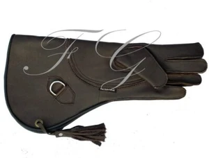 GUANTO AQUILA FALCONRY IN PELLE DI VACCHETTA TAGLIA L 17 POLLICI (3 STRATI) - Foto 1 di 3
