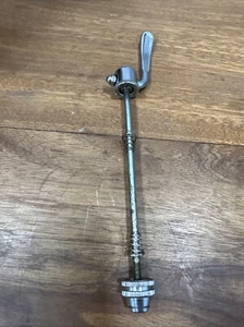 Pincho trasero de liberación rápida Sakae vintage. - Imagen 1 de 6
