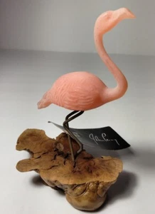 Escultura de colección de John Perry El flamenco montada en madera burl con etiqueta - Imagen 1 de 15