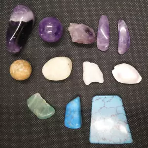 Colección de once piedras/cristales diferentes - varios tipos - Imagen 1 de 5