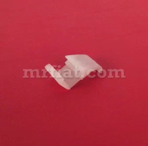 Alfa Romeo Spider Soft Top Boot Clip New - Picture 1 of 1