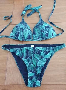 Green & Black Leaf Pattern Bikini Size 18 - Picture 1 of 2