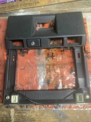 Consola aérea envolvente Alfa Romeo Milano Foto 1 de 2