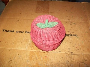 Cesta de almacenamiento de manzana de mimbre vintage sin marca 4-1/2 de alto OD X 4-1/4 ancho OD - Imagen 1 de 6