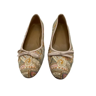 Zapatos planos de ballet de tela cachemira Stuart Weitzman para mujer talla 6,5 M de diseñador Foto 1 de 4