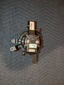 New OEM Mopar Blower Motor 68266039AA - Picture 1 of 5