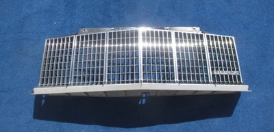 1980 1984 Buick Electra Estate Wagon  Front Grill Original GM # 25505919 NICE !! - Image 1 of 4