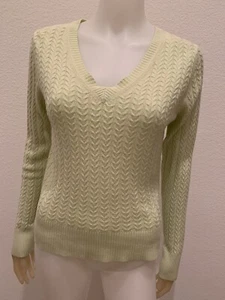 SALE Women's Mint Green V-Neck Knit Long Sleeve Sweater, Size M, Pre-Owned - Picture 1 of 5