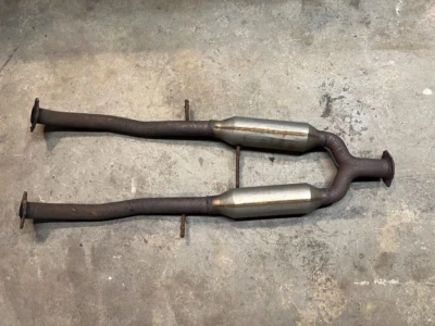 2009-2020 Nissan 370Z Exhaust Muffler Mid Pipe Resonator OEM - Image 1 of 4