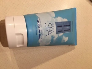 BATH & BODY WORKS TRUE BLUE SPA EVERYTHINGS COMING UP ROSES FOOT & LEG SOAK - Imagen 1 de 2