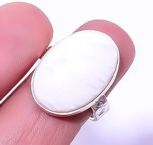 White Scolecite - India 925 Sterling Silver Jewelry Ring s.7 R5827-15 - Picture 1 of 1