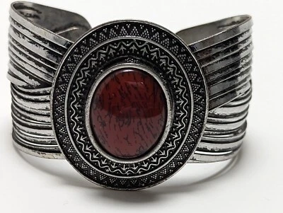 Brazalete Brazalete Plata Cabujón Rojo Premier Designs Joyería de Moda Foto 1 de 4