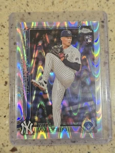Will Warren 2025 Topps Chrome #81 Raywave Refractor (RC) - NY Yankees - Picture 1 of 2