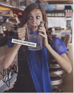 LAUREN LAPKUS "THE BIG BANG THEORY" IN PERSON SIGNED 8X10 COLOR PHOTO 2 COA - Picture 1 of 1