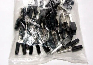 25 x CROCODILE ALIGATOR TEST METER CLIPS 30mm BLACK INSULATION SMALL NEGATIVE - - Picture 1 of 3