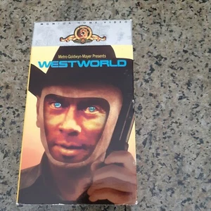 Westworld (1973) VHS Richard Benjamin Yul Brynner James Brolin HTF EX TESTED - Picture 1 of 7