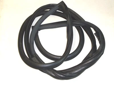 1957 1958 57 58 FORD FRONT WINDSHIELD RUBBER 4 DOOR WAGON RANCHERO SEDAN NEW - Image 1 of 3