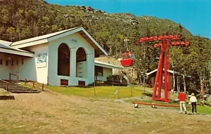 Góndola entrando en casa acantilado en Mount Mansfield Terminal Stowe, postal de colección VT - Imagen 1 de 2