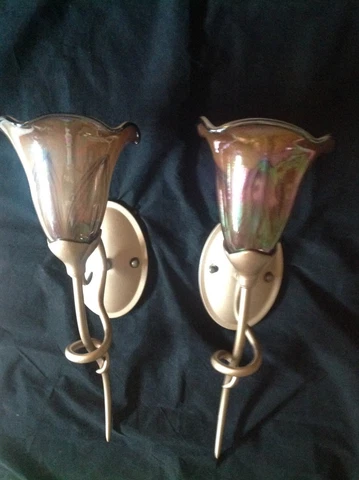 Pair 21" wall sconces-Irridescent pulled feather shades- Beautiful-Excellent Cover