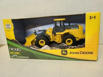 ERTL John Deere Wheel Loader Die-Cast Model 37013 2006 New In Box!! - Image 1 of 4