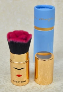 SPECTRUM :   FRIDA KAHLO KABUKI BRUSH - LIMITED EDITION - BRAND NEW! - Picture 1 of 7