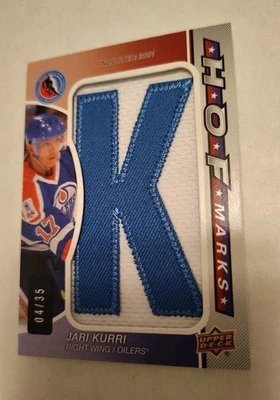 Parche 2023-24 SP usado en juegos Salón de la Fama HOF Marks #HOFM-JK Jari Kurri #4/35 "K" Foto 1 de 2