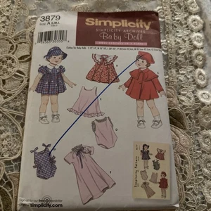 Vestido Muñeca Simplicity 3879 Talla A S- 12”-14” M- 16”-18” L-20”-22” Patrón Sin Cortar - Imagen 1 de 5
