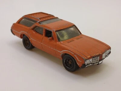 VTG. 1971 Matchbox Oldsmobile Vista Cruiser Burnt Orange W Dogs 1:68 Diecast - Image 1 of 4