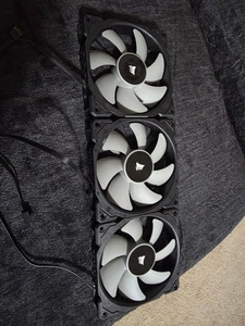 3 Corsair ML120 Magnetic Levitation 120mm 4 Pin PWM Fan 31-005165 - Afbeelding 1 van 3