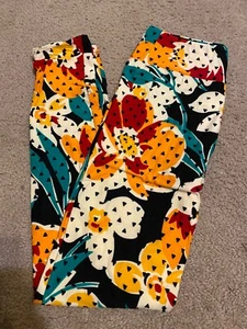 lularoe leggings OS One Size Floral Realistic Roses Purple Yellow Lime 2019 #89 - Picture 1 of 2