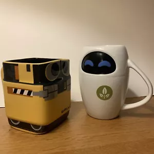 DISNEY STORE EXCLUSIVE PAIR OF WALL E & EVE PIXAR CERAMIC MUGS ROBOT 3D CUP - Picture 1 of 10