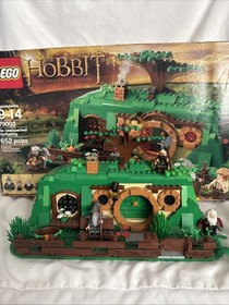 LEGO The Hobbit: An Unexpected Gathering 79003 Complete Set w/box and manuals.