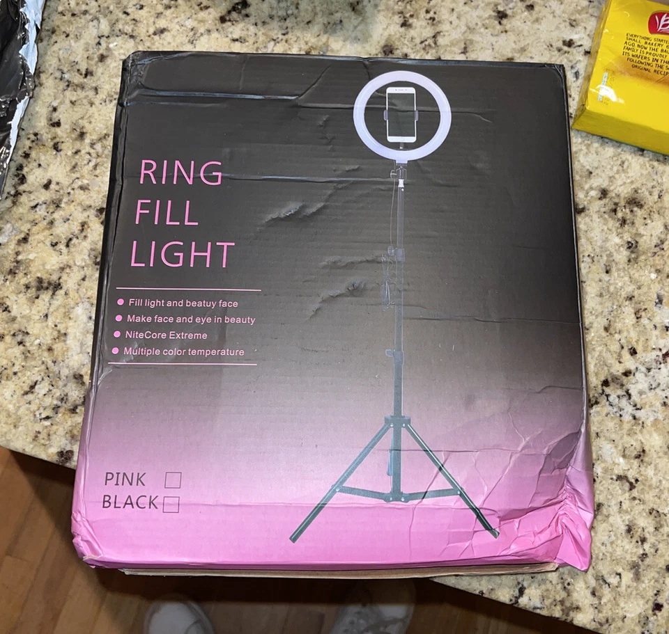 M20 8INCHS RING FILL LIGHT COLOR 3 + PHONE HOLDER PINK - Image 1 of 1