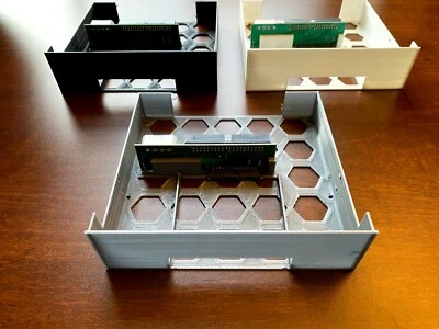 3.5" & 5.25" drive bay 2.5" SATA to PATA / IDE swappable caddy / dock / adapter - Image 1 of 4
