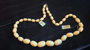 Collana lunga NOS Laguna per Tempo Crema perle lucite graduate vintage 24” NUOVA - Foto 1 di 3