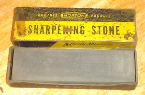Vintage Behr- Manning Norton MJB-7 Sharpening Stone w/ Box 7" x 2" x 1" - Nice! - Picture 1 of 13