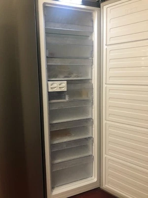 Congelatore BEKO Verticale a cassetti, 282 lt. Mod F60312NE. Usato ma come NUOVO - Immagine 1 di 4