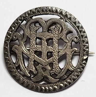 Pinback de ficha de amor perforada de cuarto de libertad sentada ornamentado de 1853 Foto 1 de 4