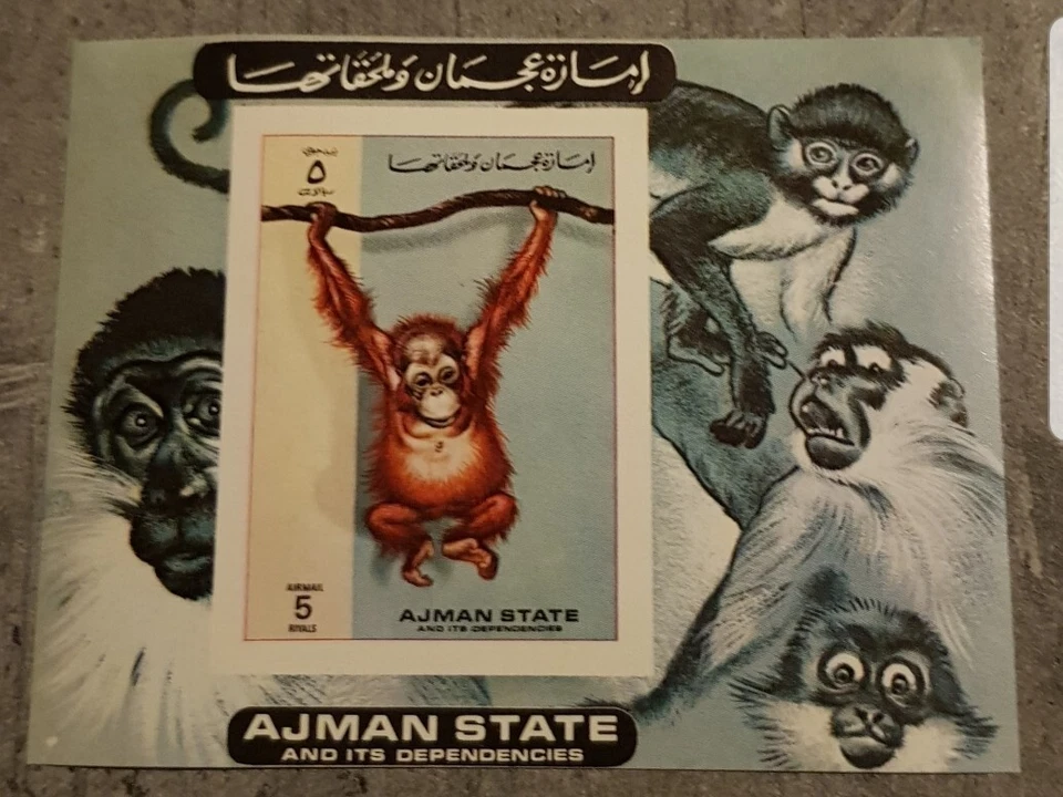 BLOQUE MONOS AJMAN IMPERFORED MNH Foto 1 de 1