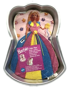Wilton Mattel Barbie Princesa Cake Pan Aluminio 2105-3550 Inserto 1998 De Colección - Imagen 1 de 9