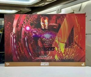 HOT TOYS 12" IRON MAN MARK VI (2.0) W SUIT UP GANTRY SIXTH SCALE SET MMS688D53 - Picture 1 of 2