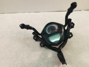 2005 Suzuki 650 / A / AK* / N / NA / K* / S Clocks - Picture 1 of 8