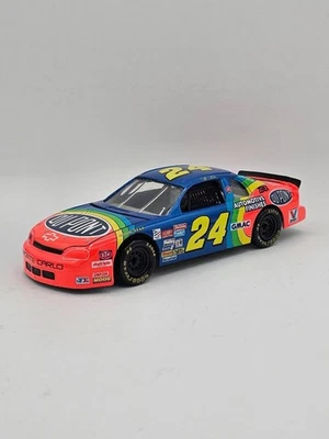 Jeff Gordon #24 Dupont Chevy Monte Carlo - 1996 Revell 1:24th Scale Diecast - Image 1 of 4