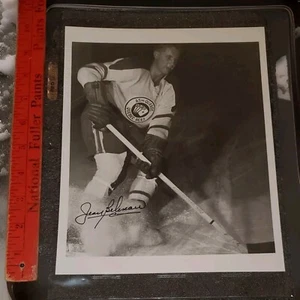 FOTO 8X10 FIRMADA AUTOGRAFIADA POR JEAN BELLEVEL HOF QUEBEC ACE 📸 NHL HABS RARA - Imagen 1 de 13
