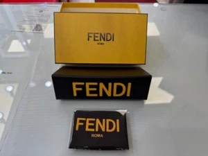 FENDI ROMA SONNENBRILLE Etui hart schwarz mit Box - Bild 1 von 17