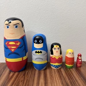 DC Comics - Justice League Classic Wooden Nesting Dolls - Big Bang Pow 5 Set 6” - Picture 1 of 8